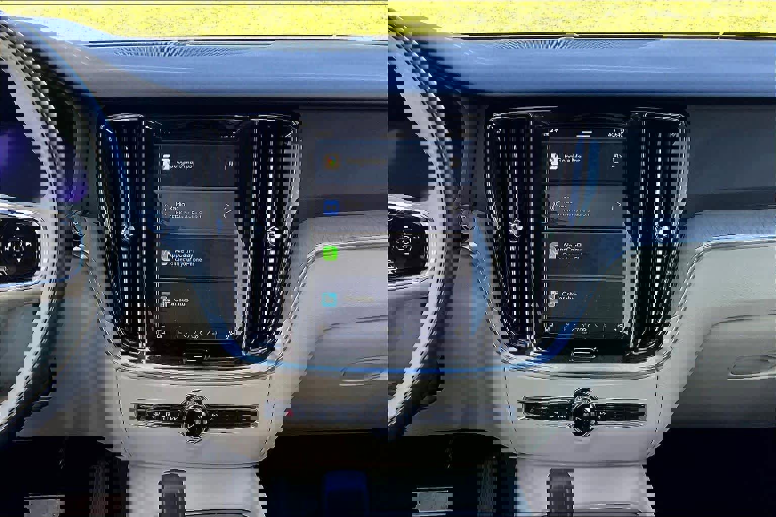 Used 2024 Volvo V60 B5 Cross Country Plus image 9