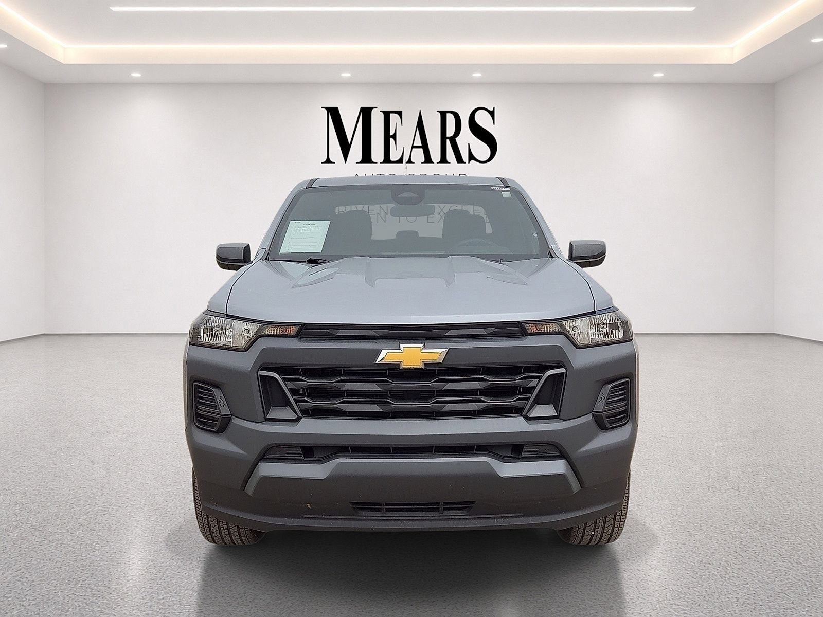 Used 2024 Chevrolet Colorado W/T RWD image 8
