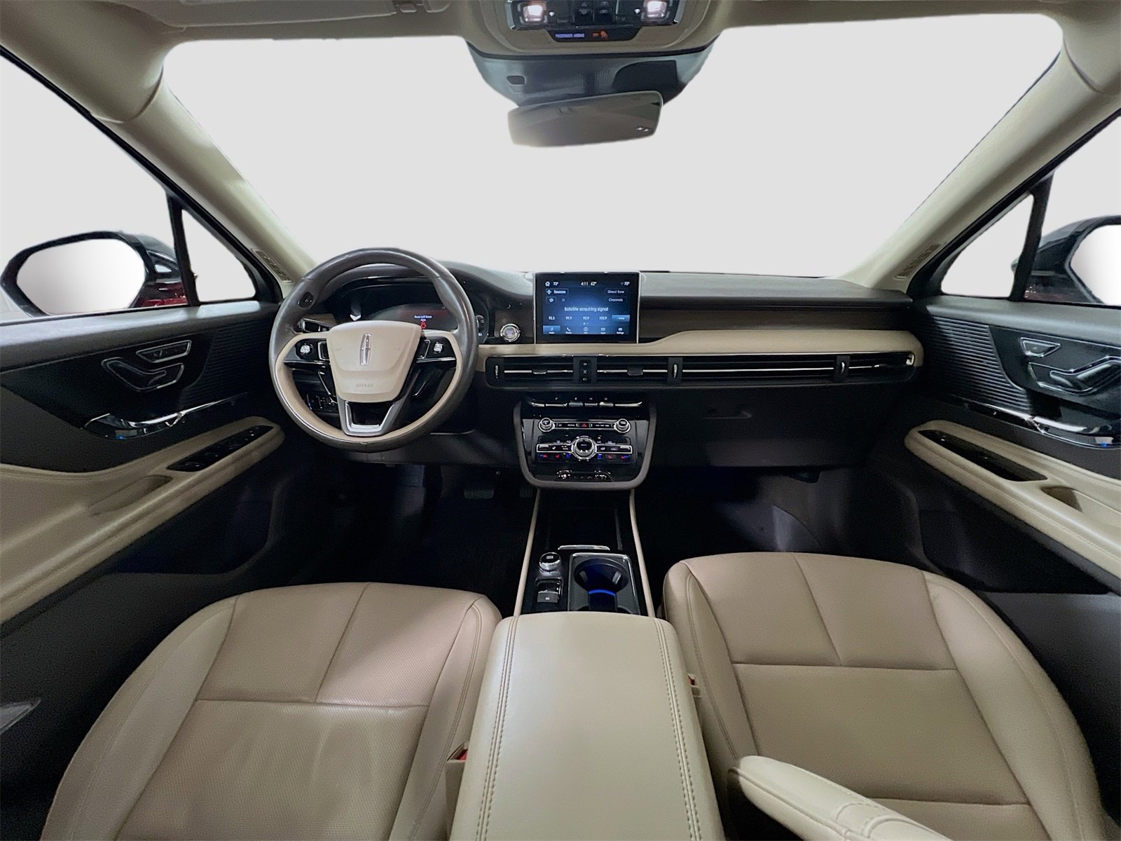 Used 2022 Lincoln Corsair Reserve w/ Elements Package image 9