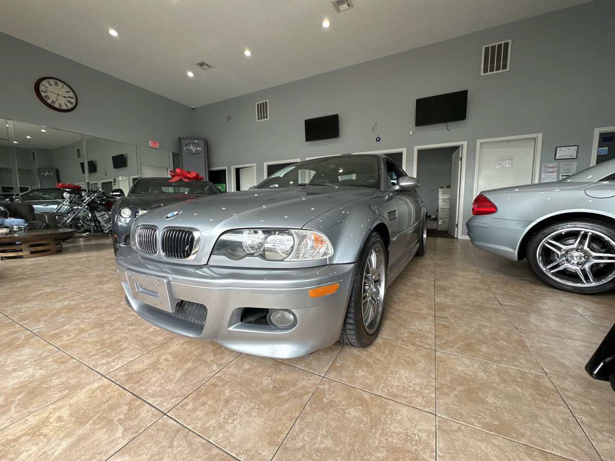 Used 2004 BMW M3 Coupe RWD image 3