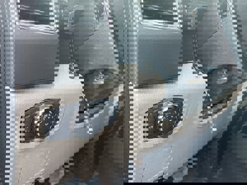 Used 2021 Ford F550 4x4 Crew Cab Super Duty image 17