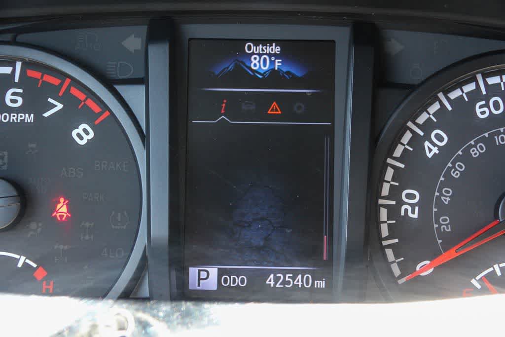Used 2021 Toyota Tacoma SR AWD/4WD image 23