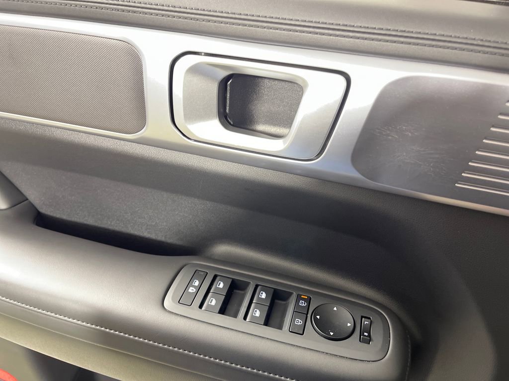 Used 2025 Hyundai Santa Fe XRT AWD/4WD image 18