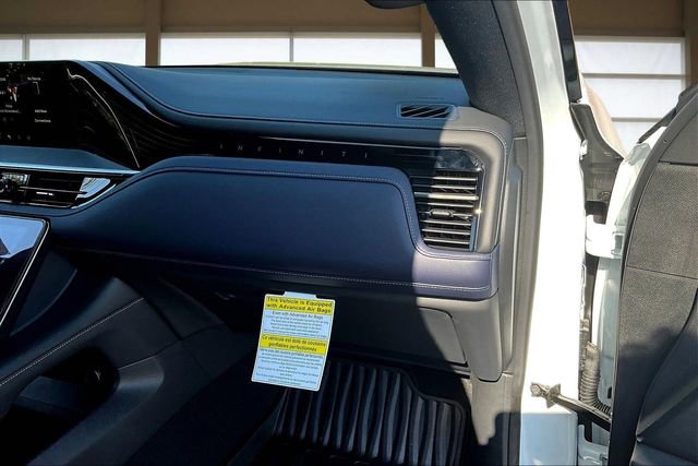 New 2026 INFINITI QX80 4WD image 17