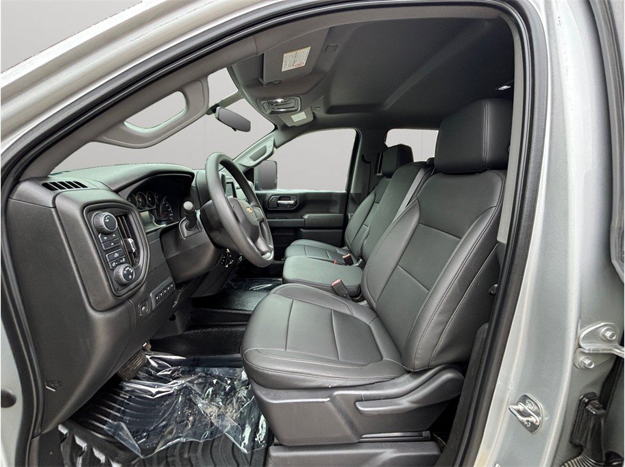 Used 2021 Chevrolet Silverado 2500 W/T w/ WT Convenience Package AWD/4WD image 2