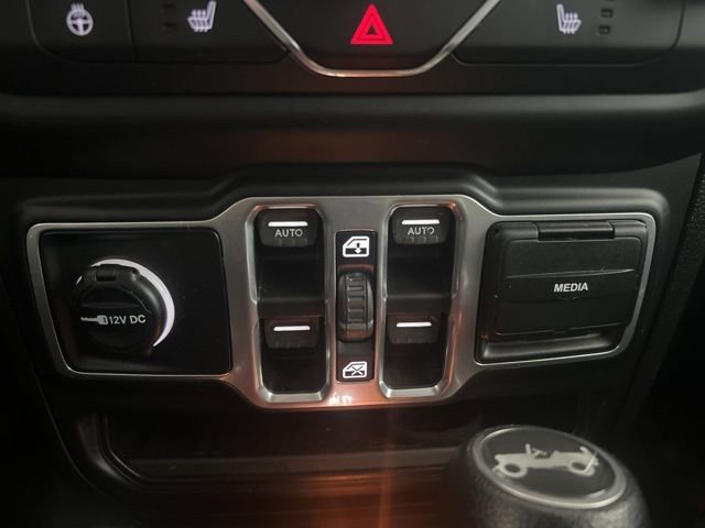 Used 2018 Jeep Wrangler Unlimited Sport S AWD/4WD image 13