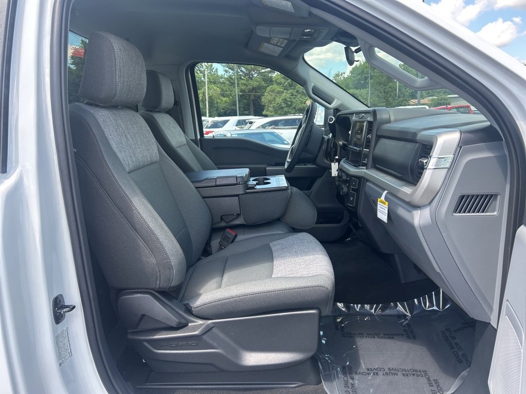 New 2025 Ford F350 XLT w/ 360-Degree Camera Package image 15