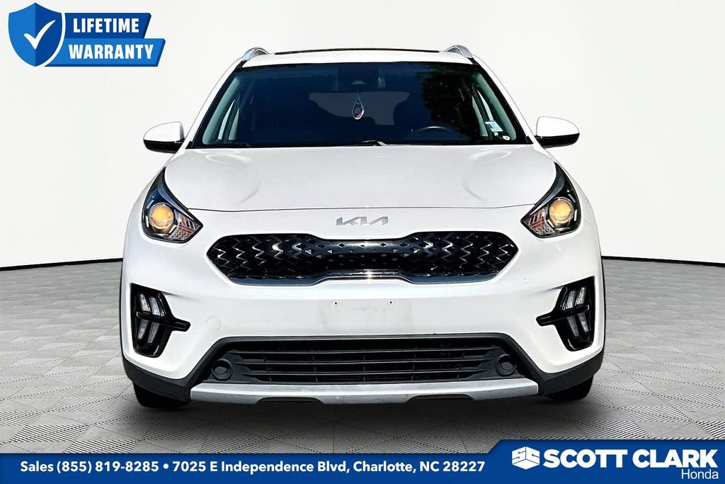 Used 2022 Kia Niro LXS FWD image 2