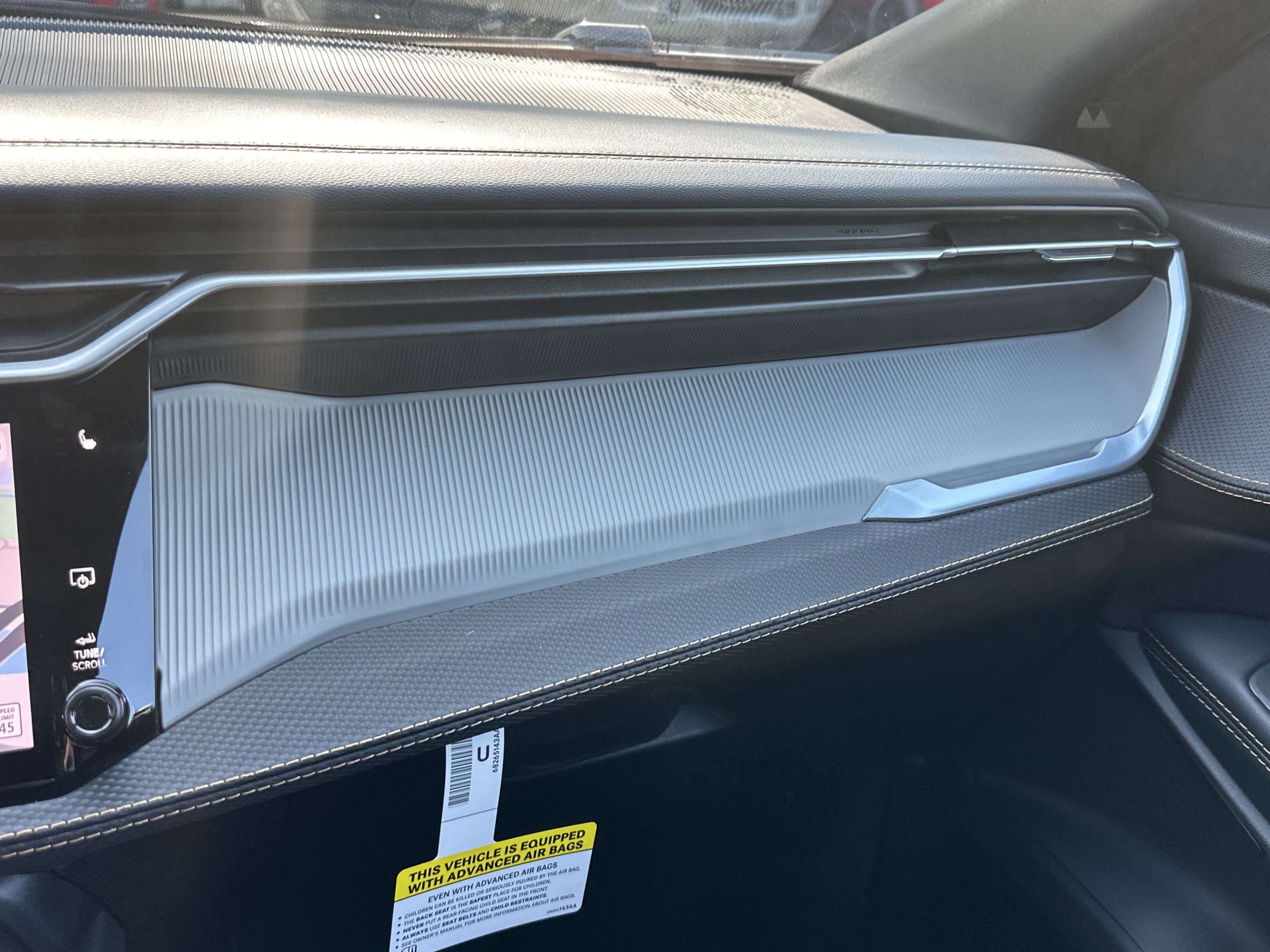 New 2026 Jeep Cherokee Limited AWD/4WD image 5