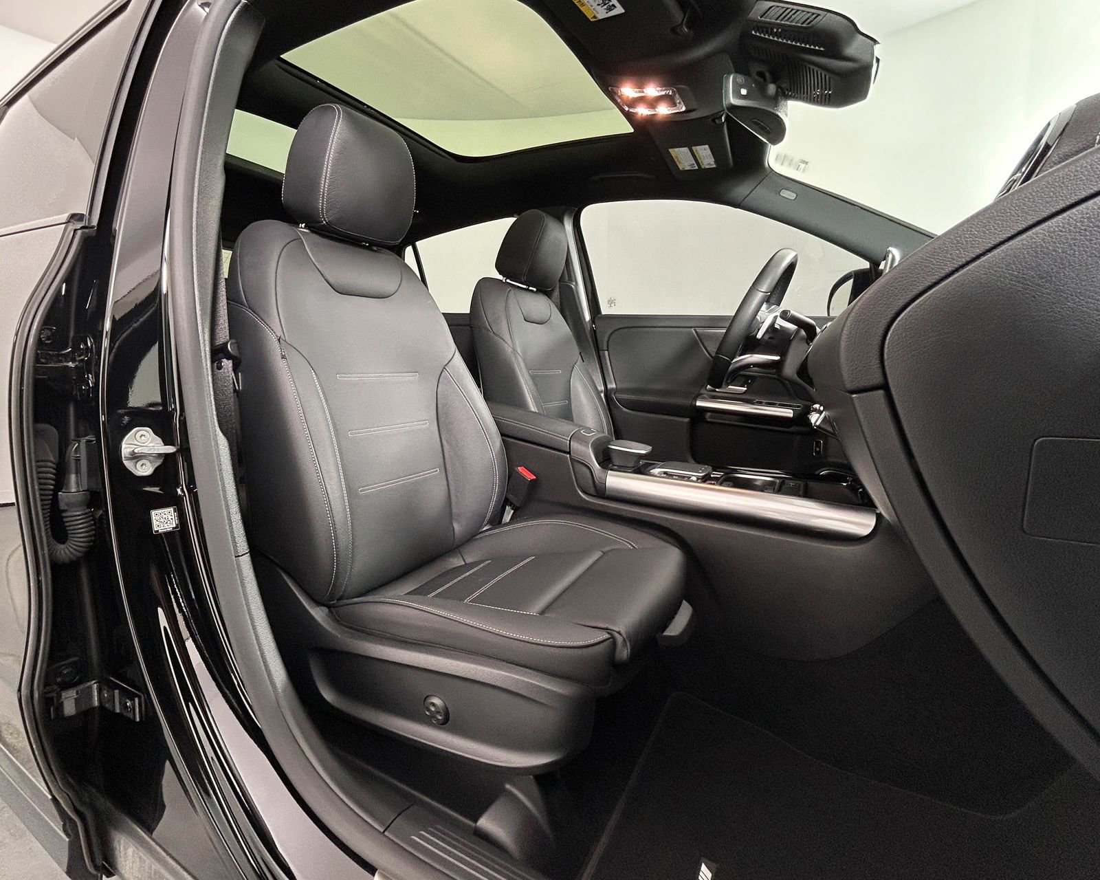 Used 2023 Mercedes-Benz GLA 45 AMG 4MATIC image 15