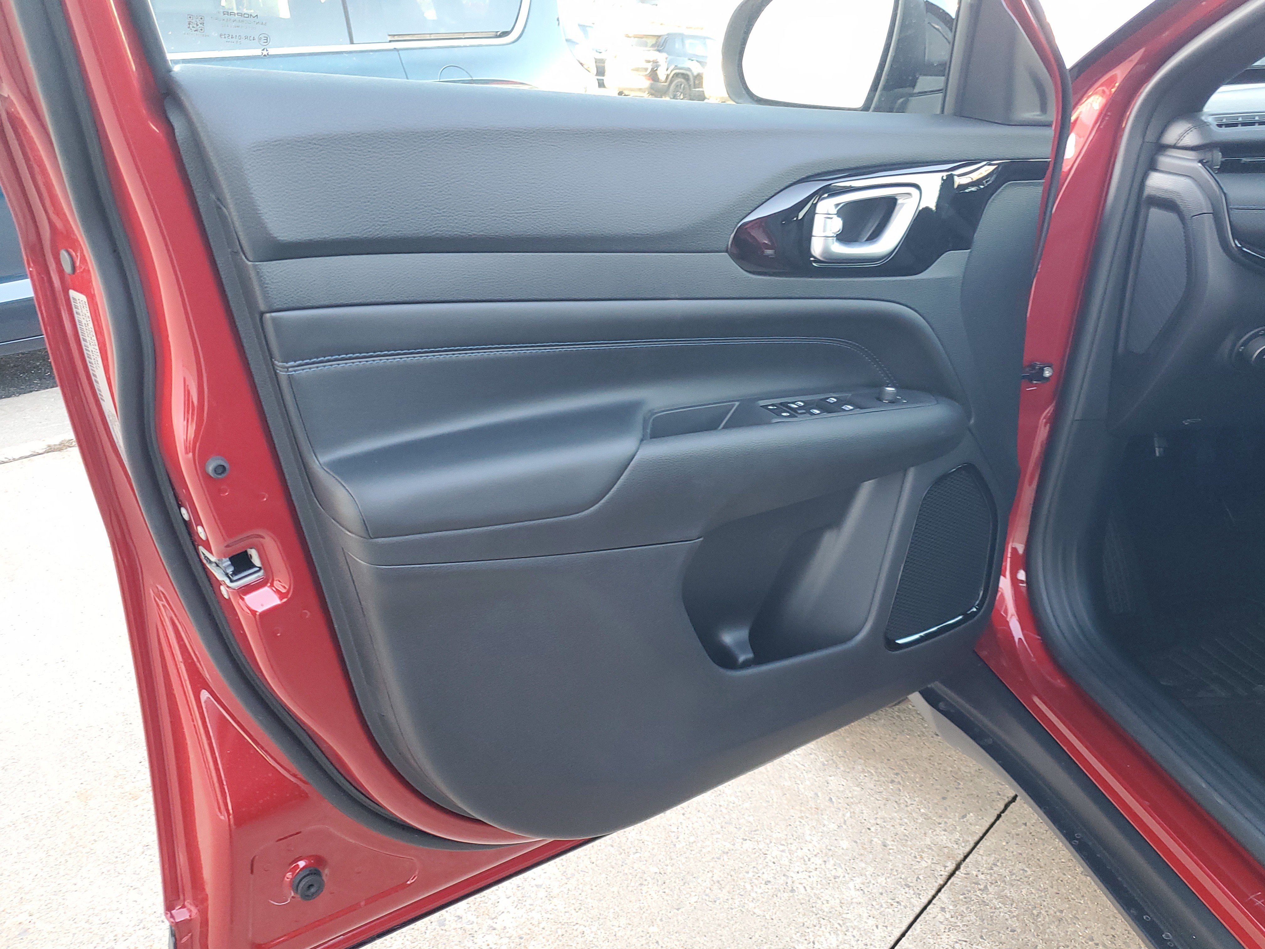 New 2026 Jeep Compass Limited image 6
