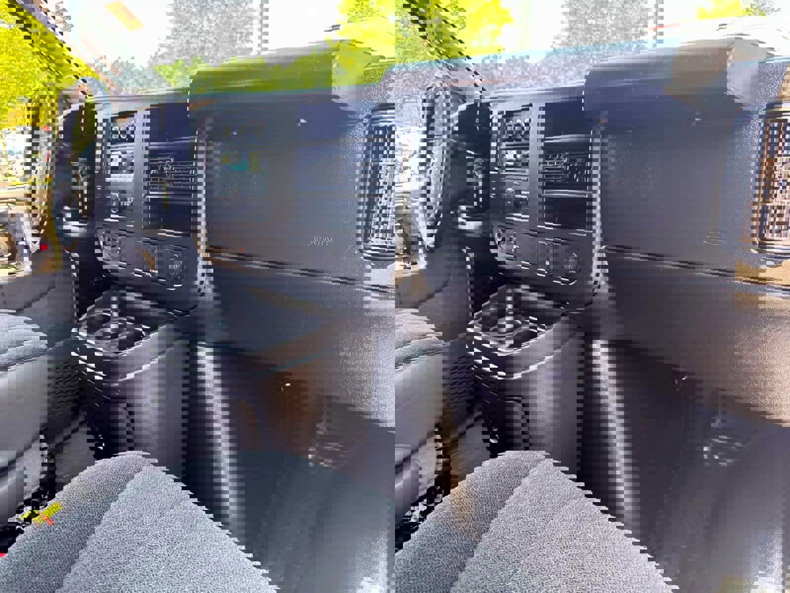 Used 2024 GMC Savana 2500 w/ Driver Convenience Package image 7