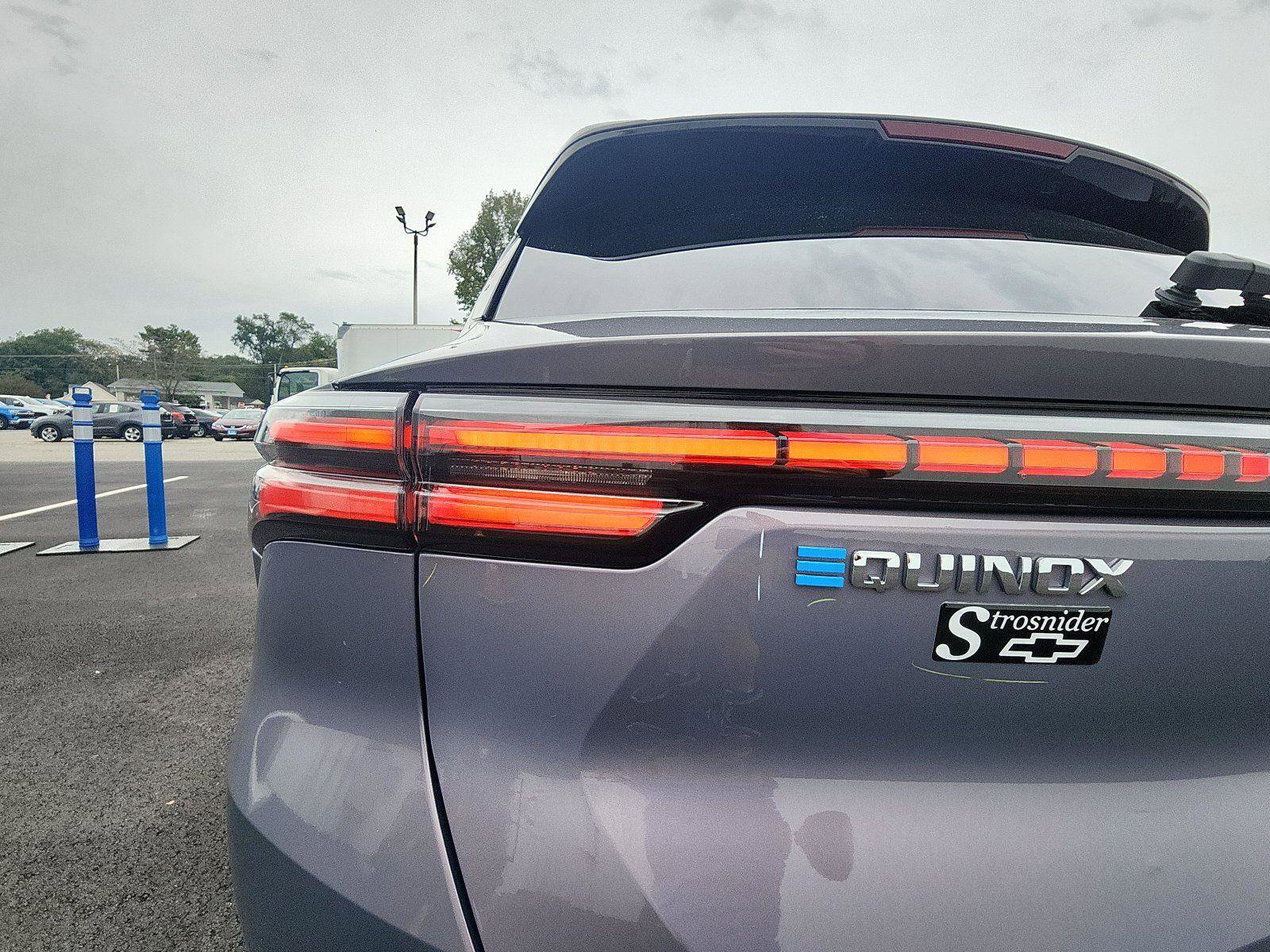 New 2026 Chevrolet Equinox EV LT image 13