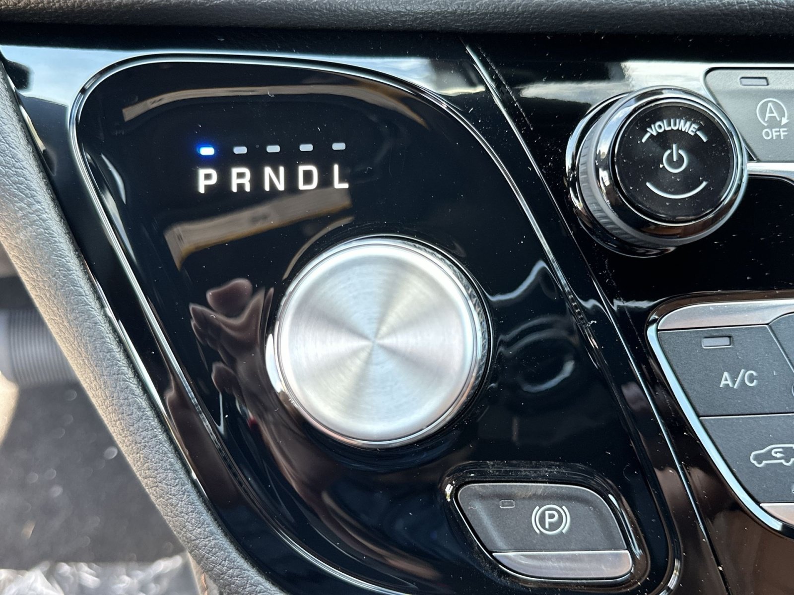 New 2026 Chrysler Pacifica Pinnacle FWD image 22