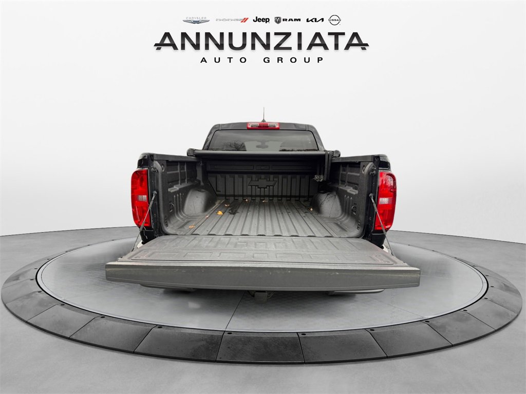 Used 2022 Chevrolet Colorado W/T w/ Custom Special Edition image 18