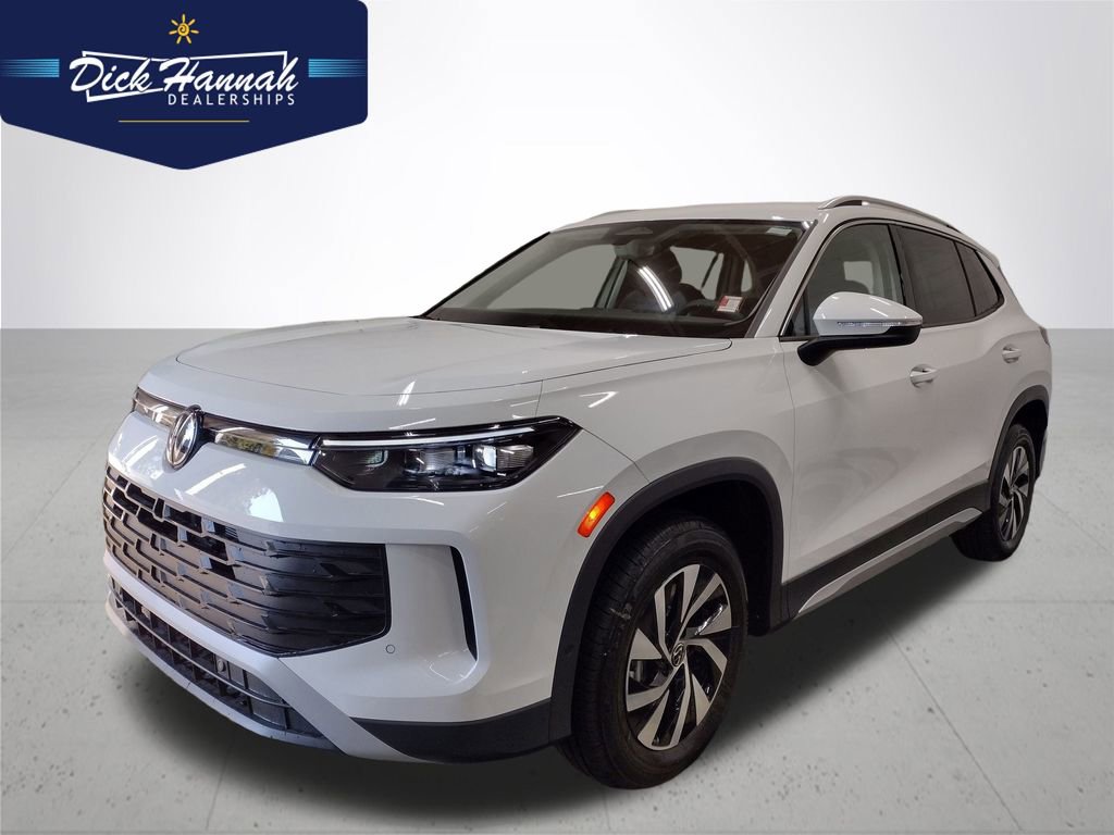 New 2025 Volkswagen Tiguan S image 1