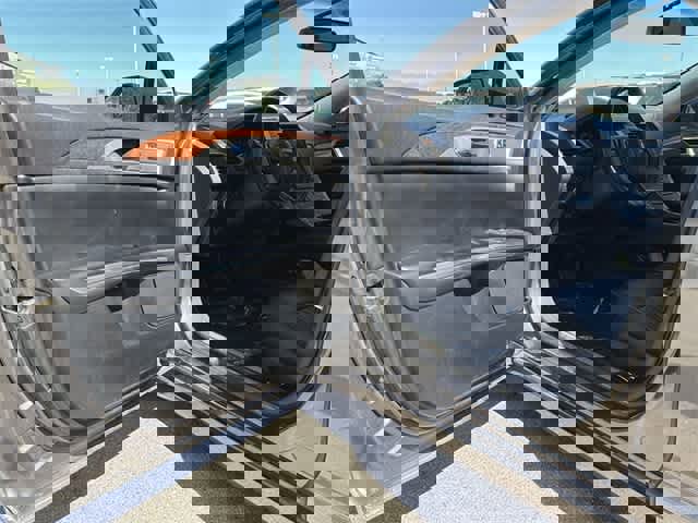 Used 2016 Lincoln MKZ Hybrid image 15