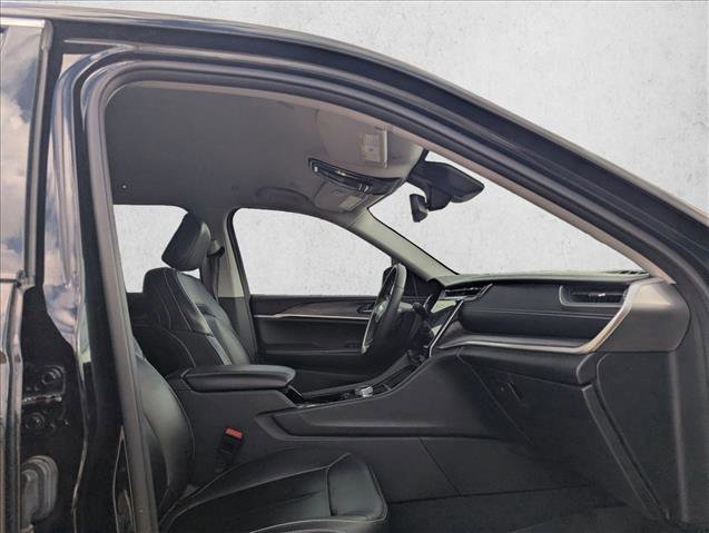 Used 2023 Jeep Grand Cherokee Limited image 17