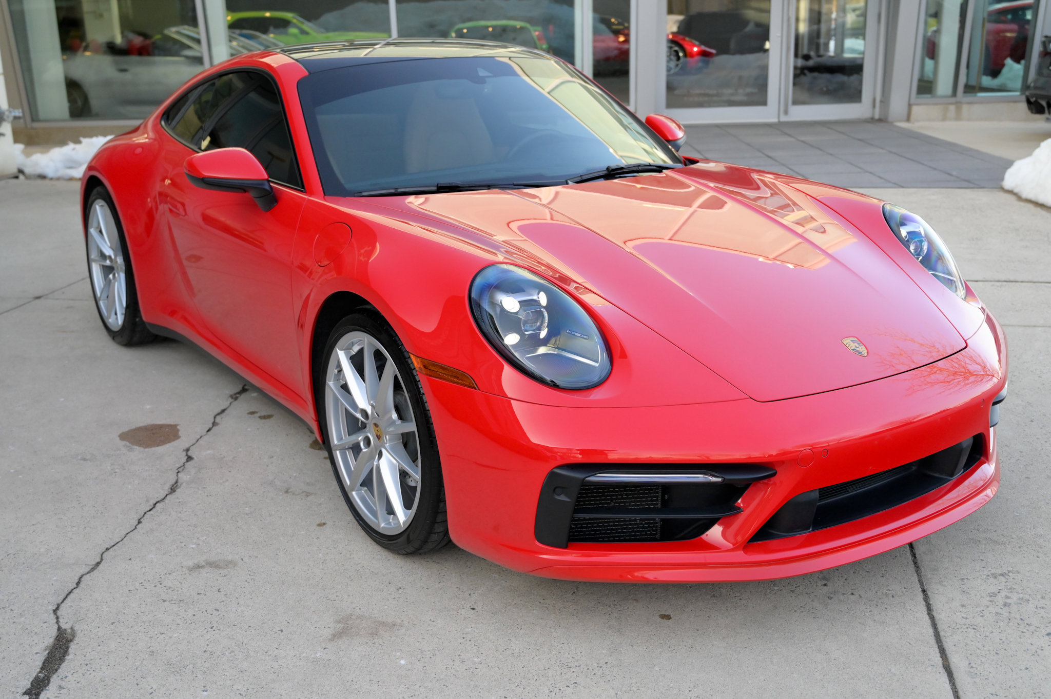 Used 2022 Porsche 911 Carrera image 3