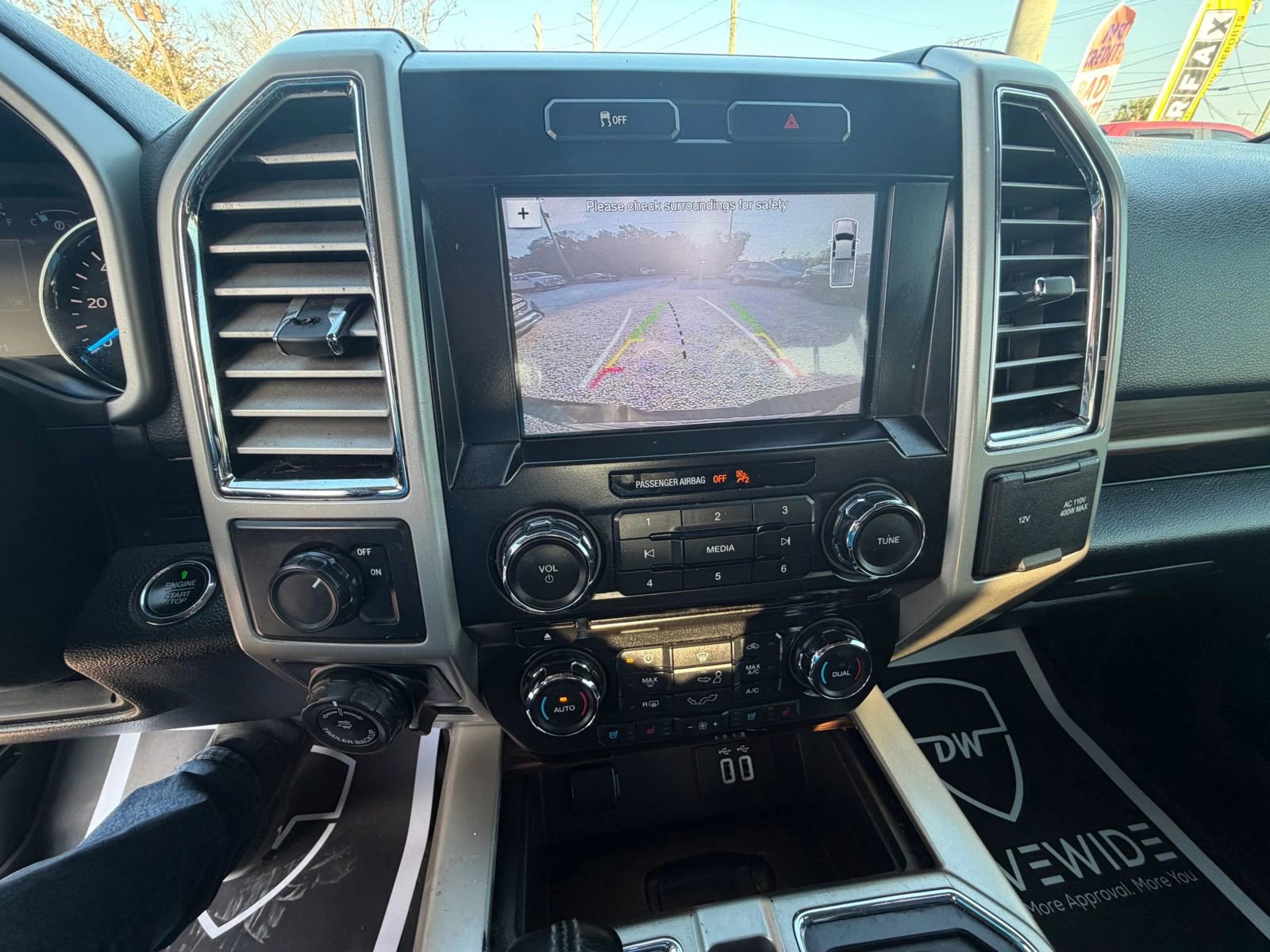 Used 2016 Ford F150 Lariat RWD image 14