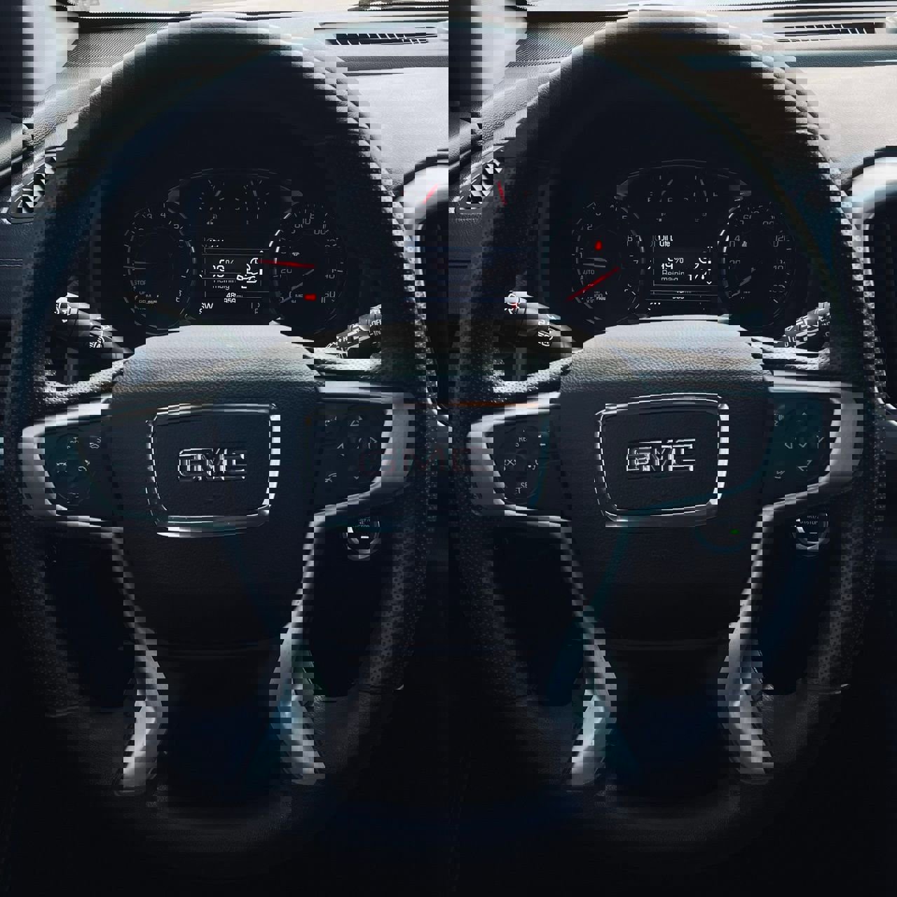 Used 2024 GMC Terrain SLE image 12