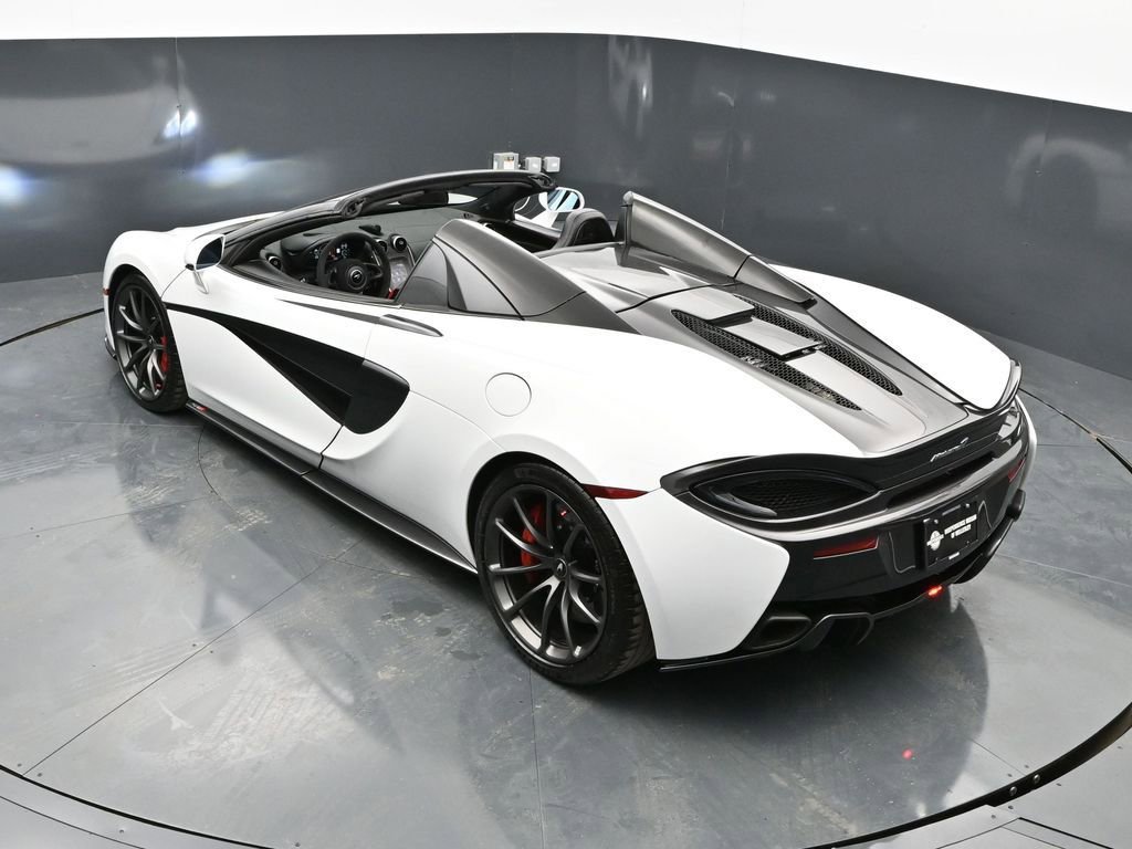 Used 2019 McLaren 570S Spider image 43