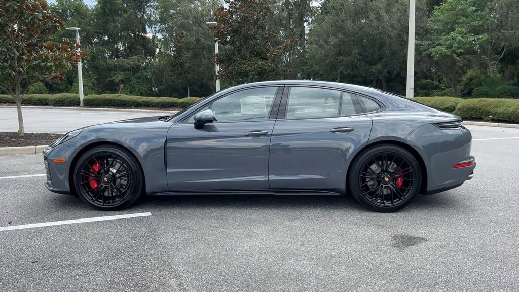 New 2026 Porsche Panamera GTS image 5