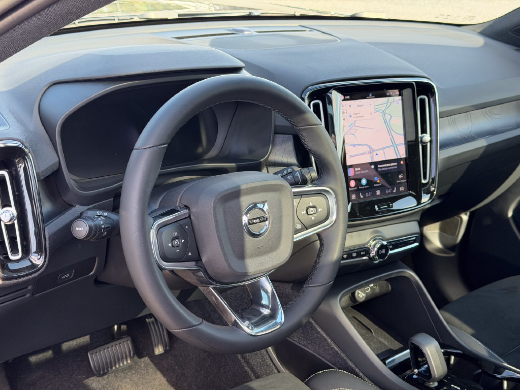 Certified 2023 Volvo XC40 Recharge Plus AWD/4WD image 25