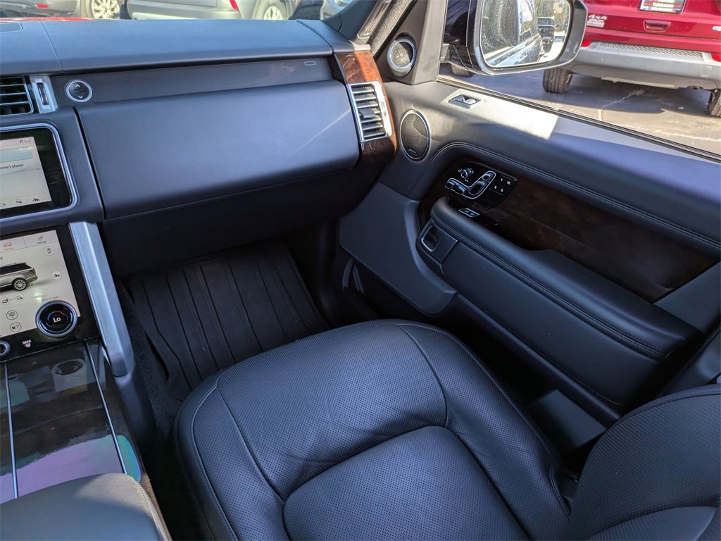 Used 2020 Land Rover Range Rover HSE image 19