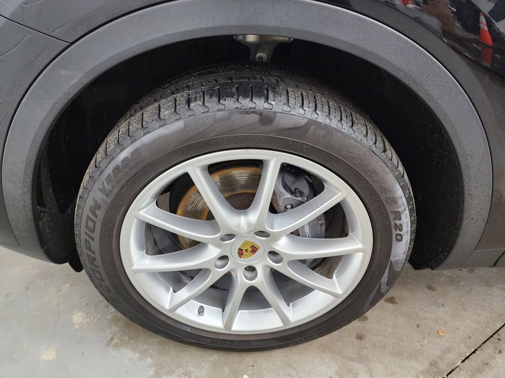 Used 2019 Porsche Cayenne AWD/4WD image 36