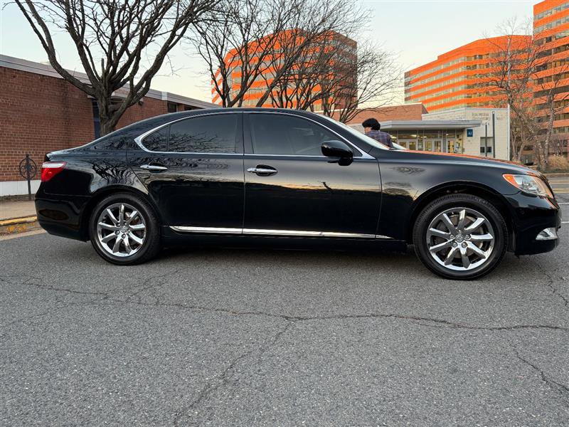 Used 2008 Lexus LS 460 image 8