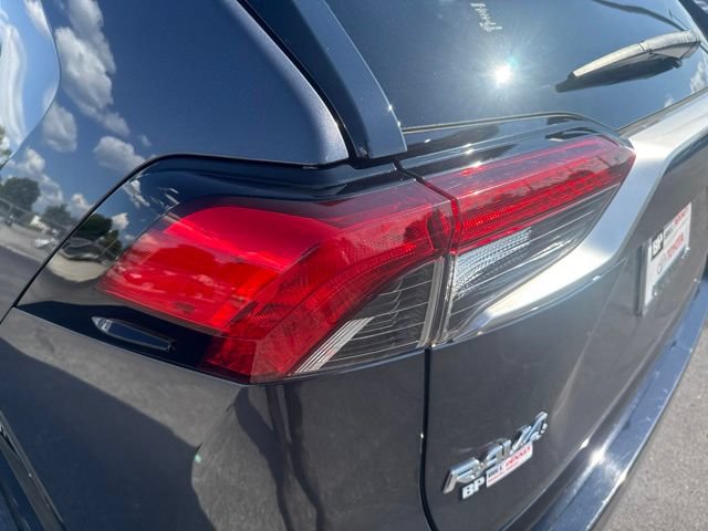 Used 2020 Toyota RAV4 XSE w/ XSE Grade Weather Package AWD/4WD image 10