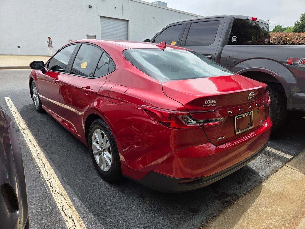 Used 2025 Toyota Camry LE w/ Convenience Package FWD image 7