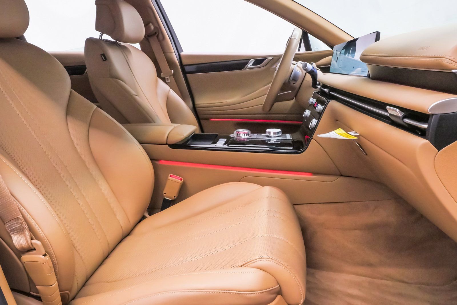 Certified 2025 Genesis G80 2.5T image 16