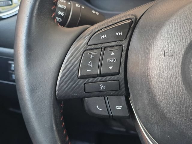 Used 2016 MAZDA MAZDA3 i Touring w/ Popular Equipment Package FWD image 26