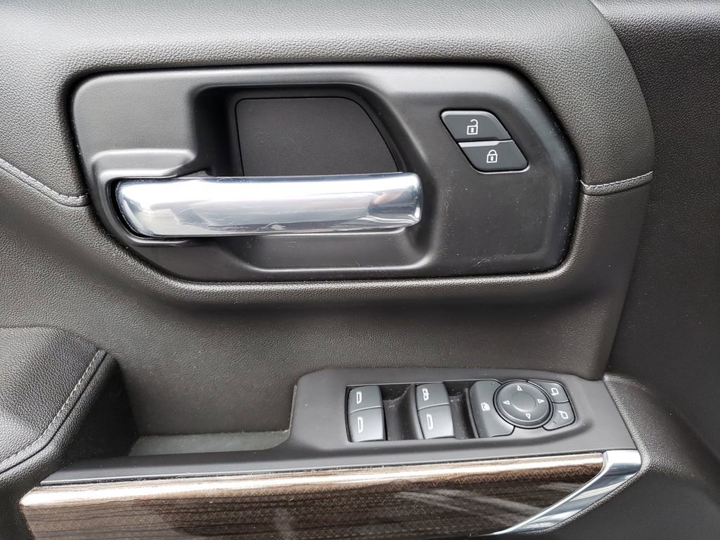 Used 2022 Chevrolet Silverado 1500 LT Trail Boss w/ Bed Protection Package AWD/4WD image 18