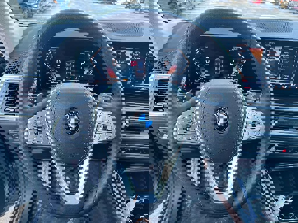 Used 2026 BMW X7 xDrive40i image 41