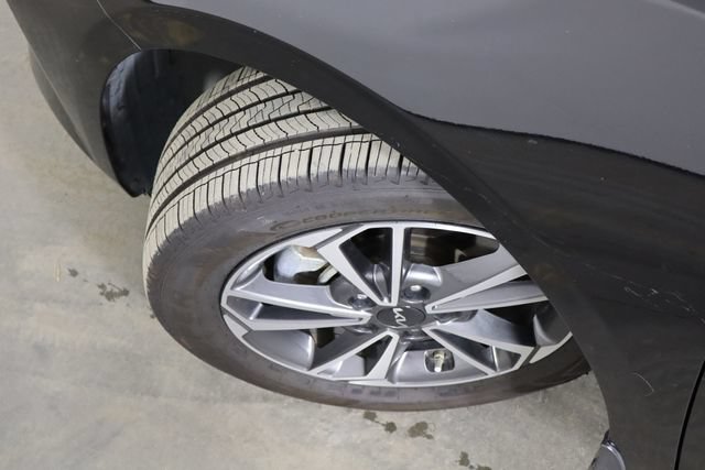 Used 2023 Kia Forte LXS w/ LXS Technology Package FWD image 35