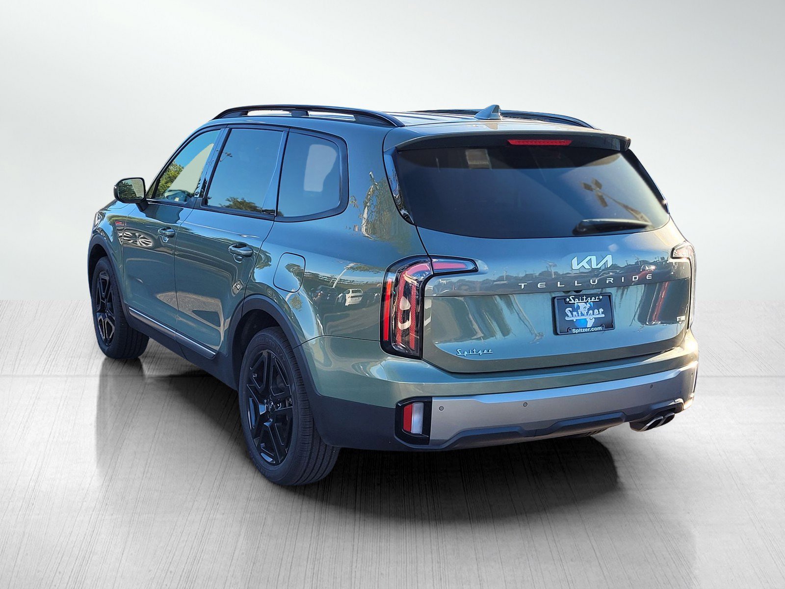 Used 2023 Kia Telluride EX X-Line image 7