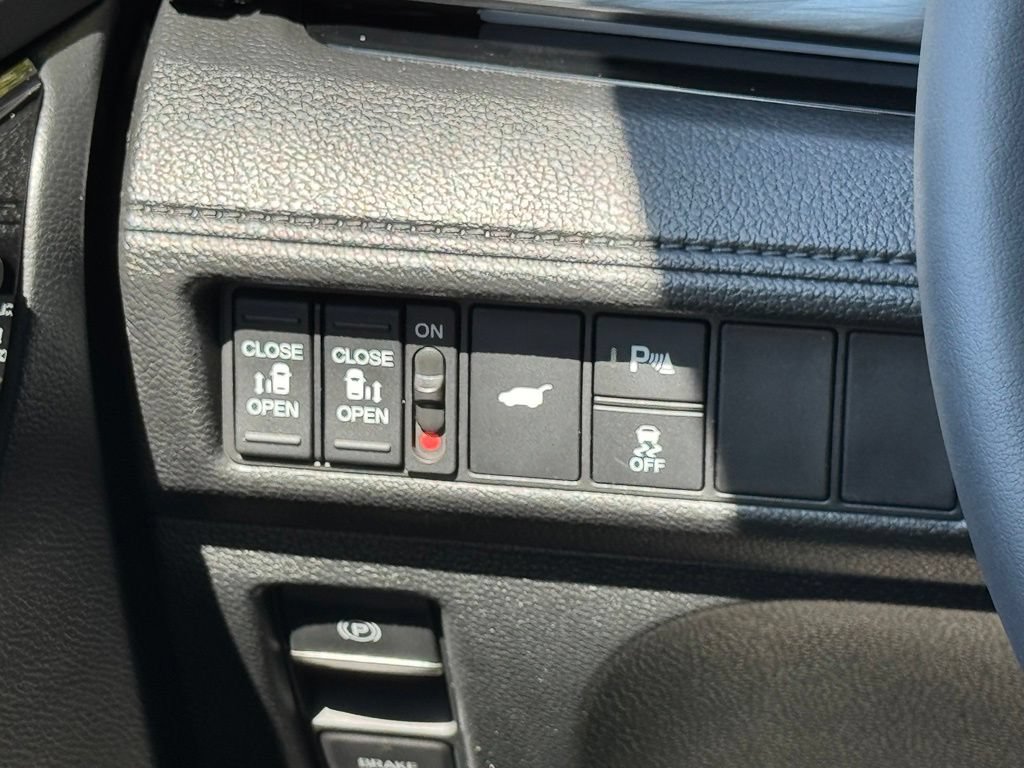 Used 2026 Honda Odyssey Elite image 14