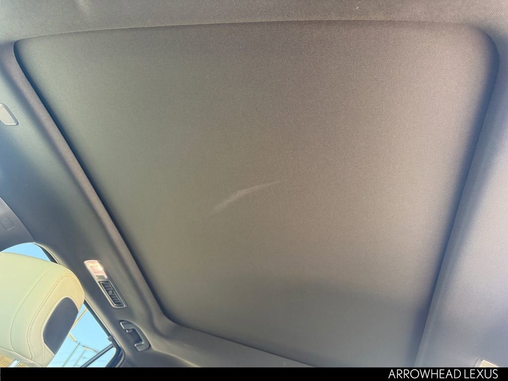 Used 2025 Toyota Sequoia Capstone image 23