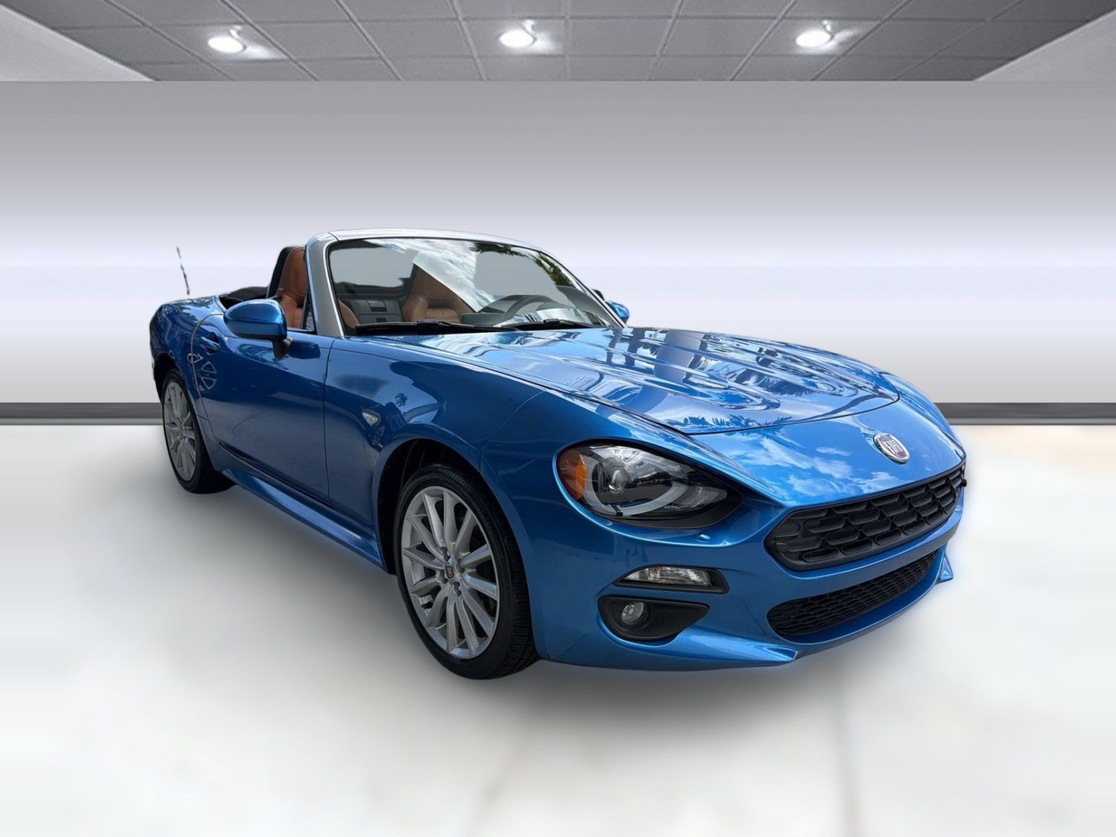 Used 2017 FIAT 124 Spider Lusso RWD image 7