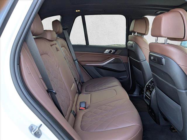 Used 2025 BMW X5 M60i w/ Climate Comfort Package image 24
