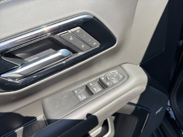 New 2026 Chevrolet Tahoe Premier w/ Sun And Tow Package AWD/4WD image 11