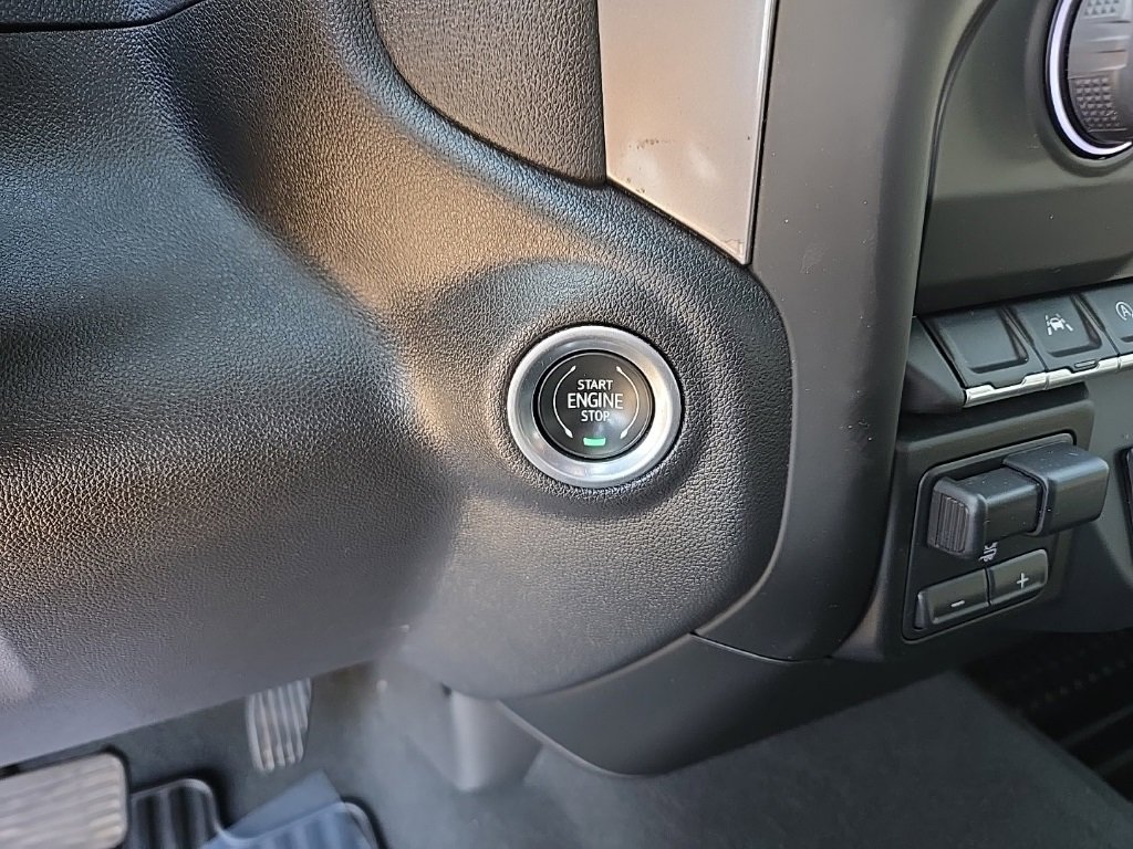 Used 2023 Chevrolet Silverado 1500 Custom Trail Boss image 24