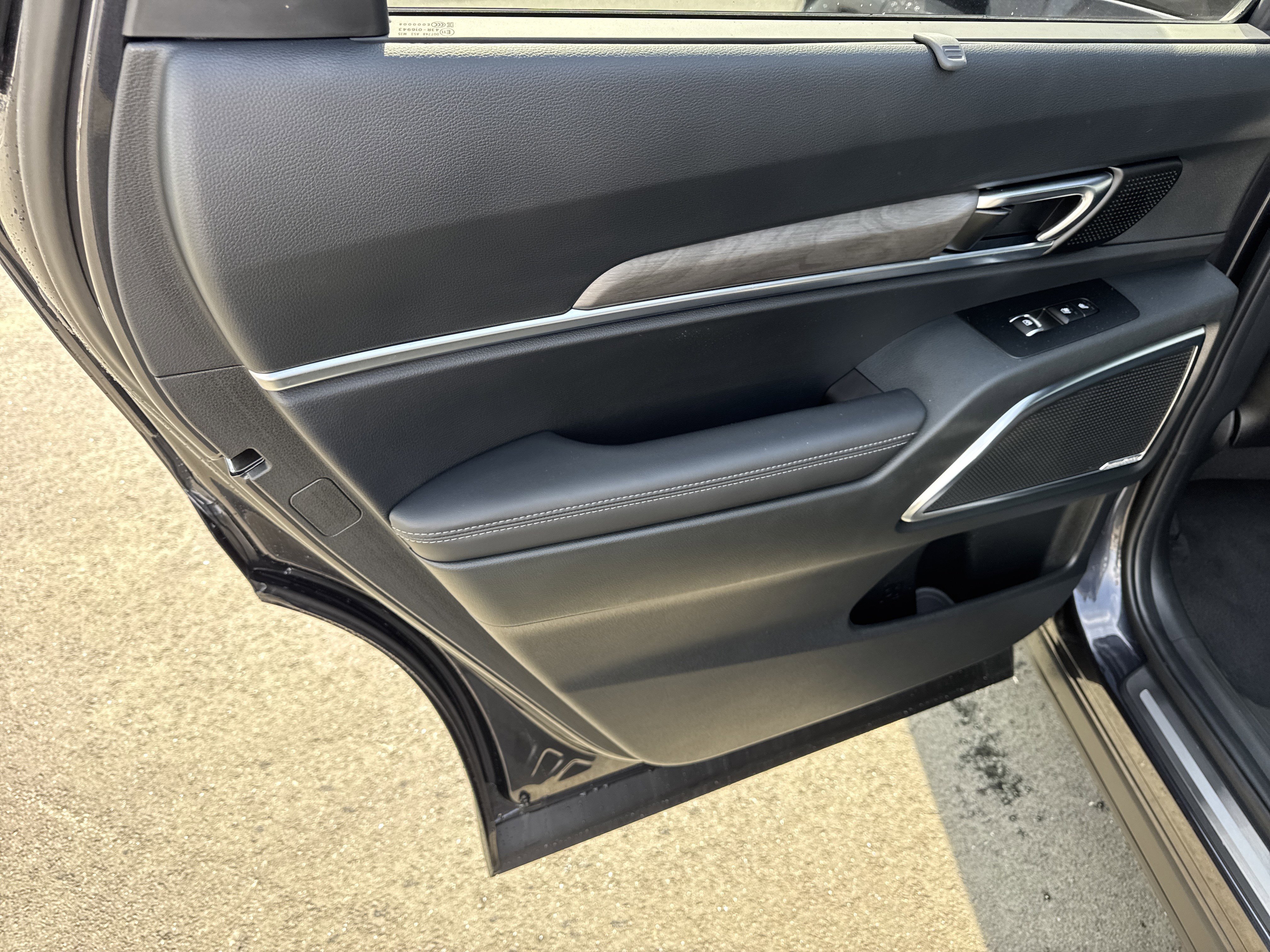 Used 2025 Kia Telluride SX Prestige X-Line image 21