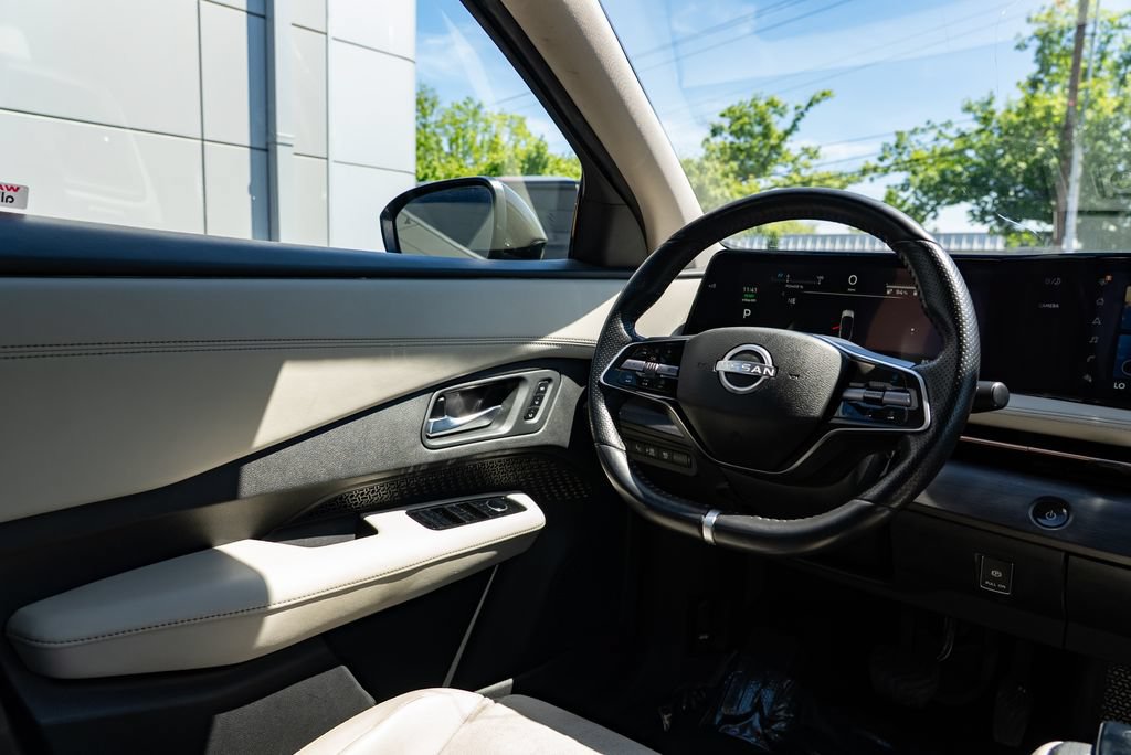Used 2023 Nissan Ariya FWD image 12