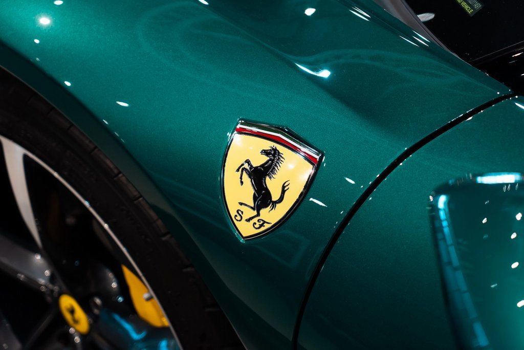 Used 2024 Ferrari SF90 Spider image 12