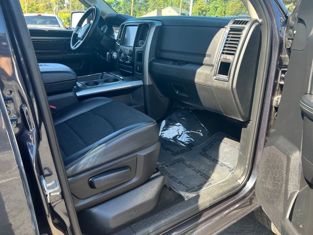 Used 2015 RAM 1500 Sport image 34