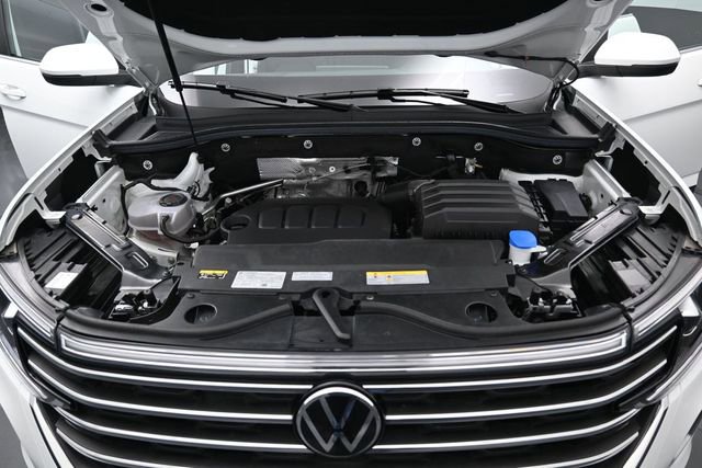 Used 2024 Volkswagen Atlas SE AWD/4WD image 36